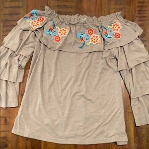 Umgee - Off the shoulder ruffled top - NWT